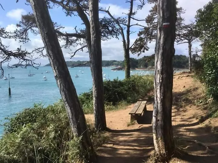 בית נופש קאנקל Charmante Maison Familiale Pres Des Plages Et Du Gr 34 Pour 8 A 10 Personnes Location Uniquement A Partir De 4 Nuitees