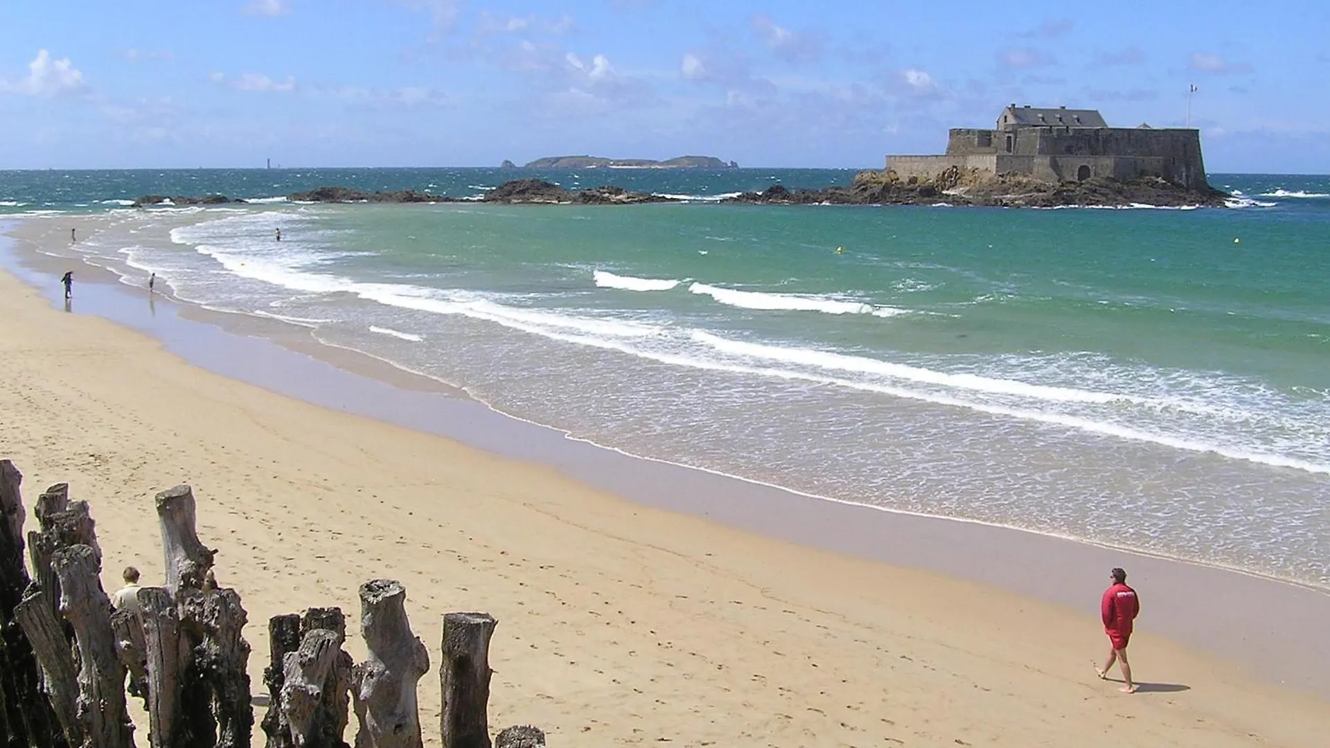 קאנקל Charmante Maison Familiale Pres Des Plages Et Du Gr 34 Pour 8 A 10 Personnes Location Uniquement A Partir De 4 Nuitees